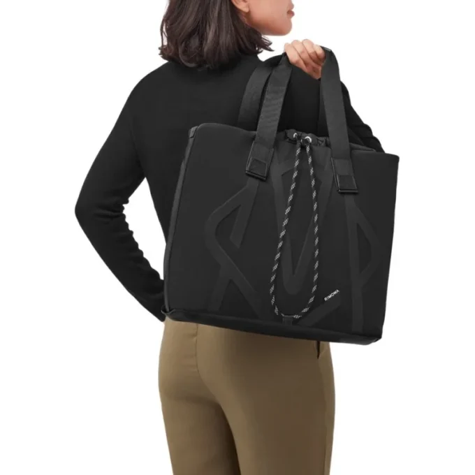Sac à bandoulière Signature en nylon ECONYL® Sac à bandoulière Signature en nylon ECONYL®