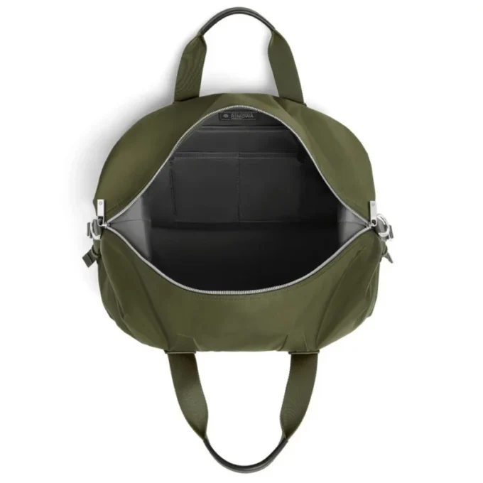 Signature en nylon ECONYL® Sacs de voyage Signature en nylon ECONYL® Sacs de voyage