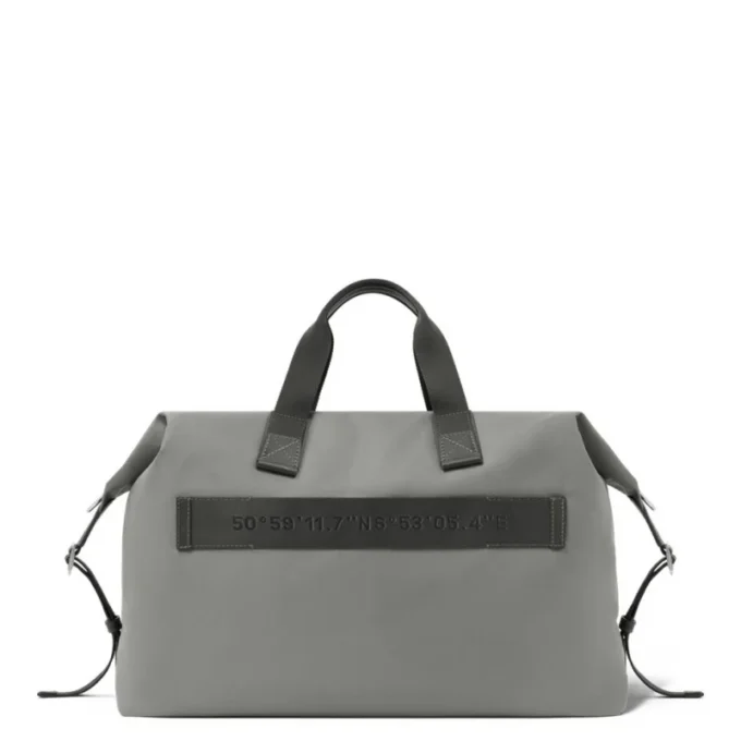 Signature en nylon ECONYL® Sacs de voyage Signature en nylon ECONYL® Sacs de voyage