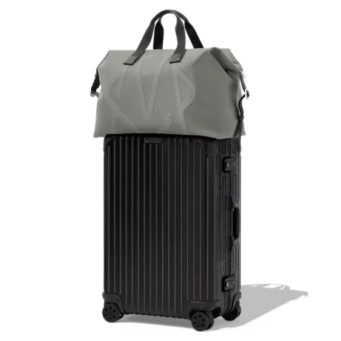 Signature en nylon ECONYL® Sacs de voyage Signature en nylon ECONYL® Sacs de voyage